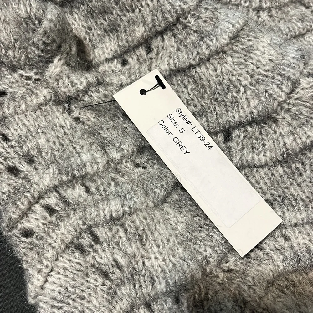 Stella + Lorenzo Womens Ziggy Cable Knit Cozy Turtleneck Sweater, Grey